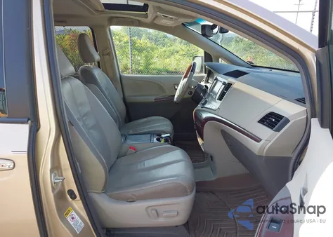 2012 Toyota Sienna Xle/Limited z USA, uszkodzony, nr VIN 5TDYK3DC4CS220312